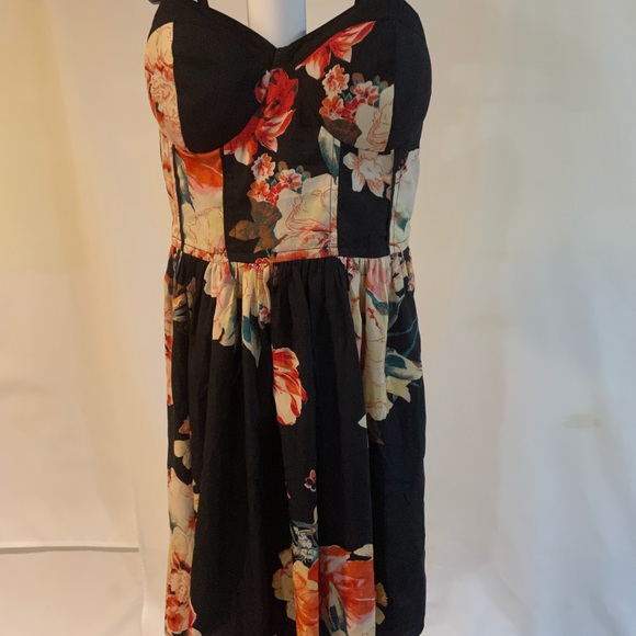band of gypsies black floral dress Band Of Gypsies Dresses | Dress Women’s Band Of Gypsies Xsmall Multicolor Floral Spaghetti Strap S | Color: Black/Red | Size: Xs